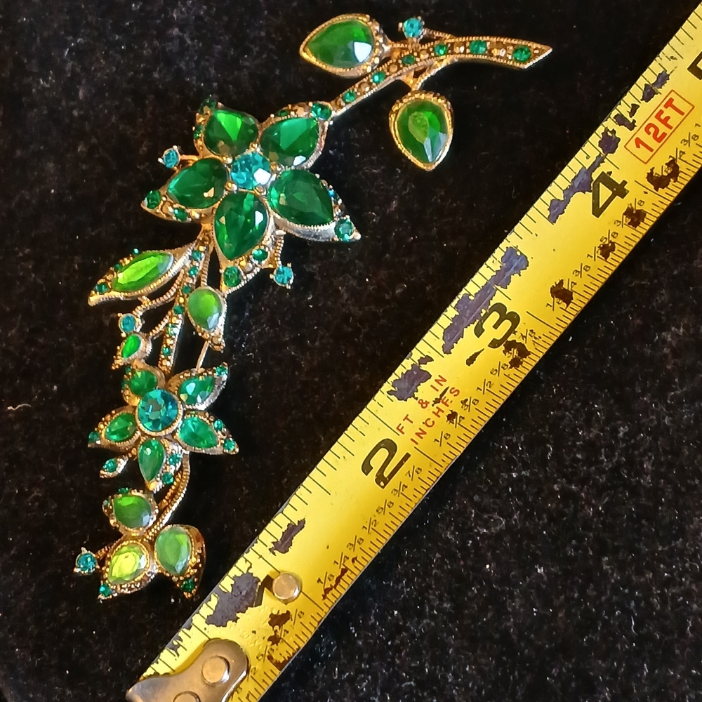 Monet Goldtone Flower And Vine Green Gemstone Brooch View 2